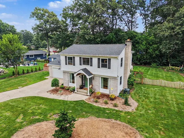 15074 155th Ave, Grand Haven, MI 49417