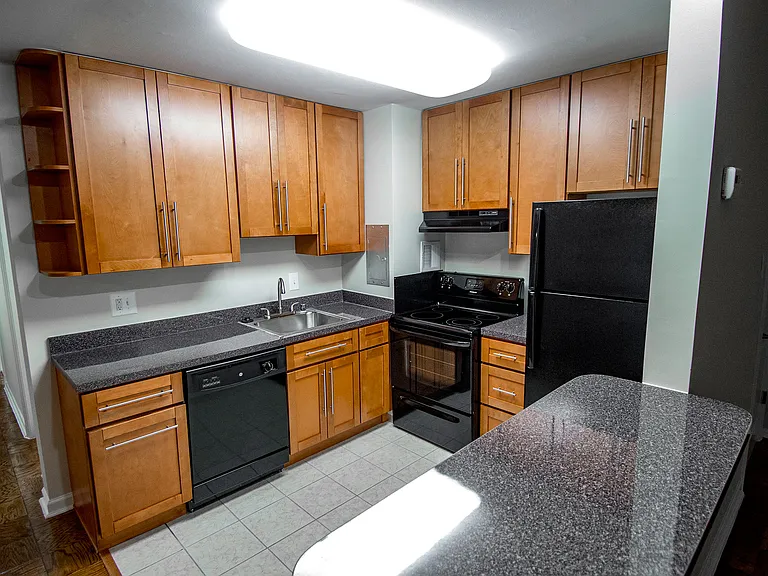 Heritage Park Apartments — Photo 81