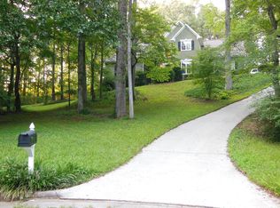 210 Roxbury Cir, Alpharetta, GA 30004