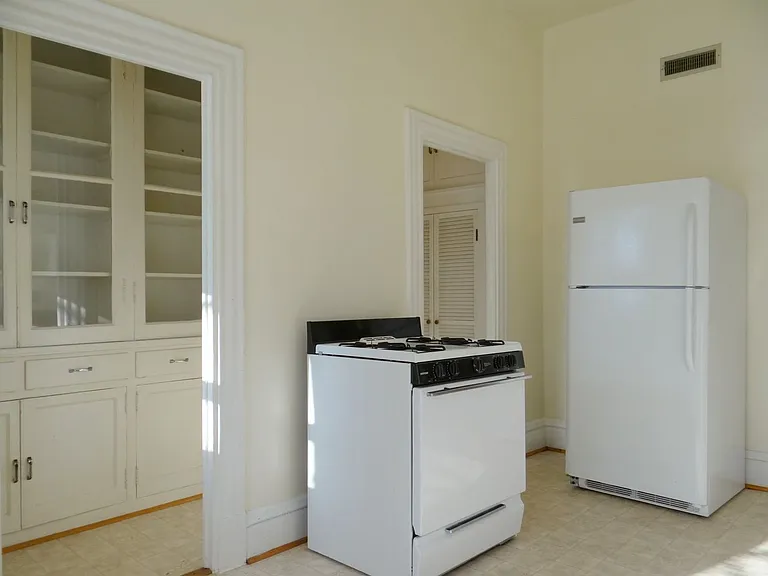 4 N Kingshighway Blvd #3D — Photo 11