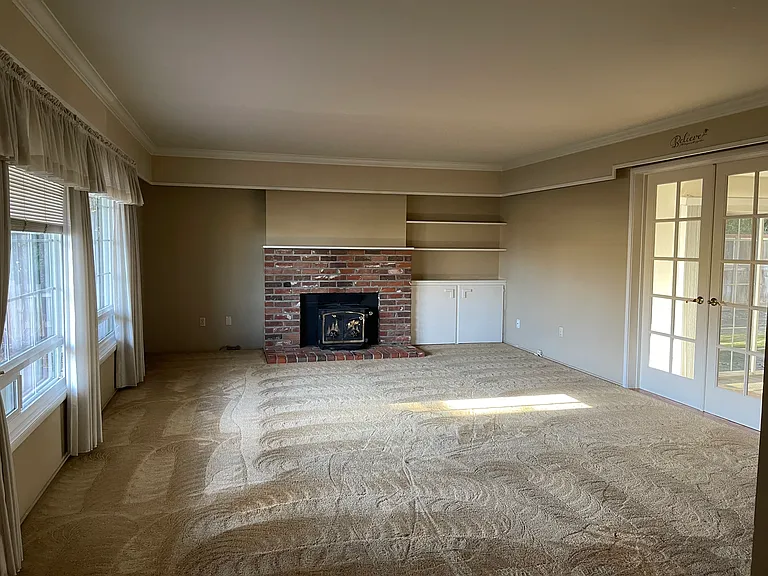 101 Sherman Dr — Photo 13