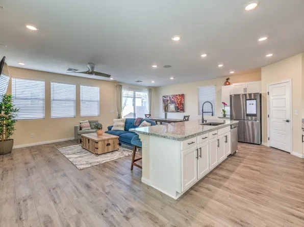 9982 Cluny Ave, Las Vegas, NV 89178