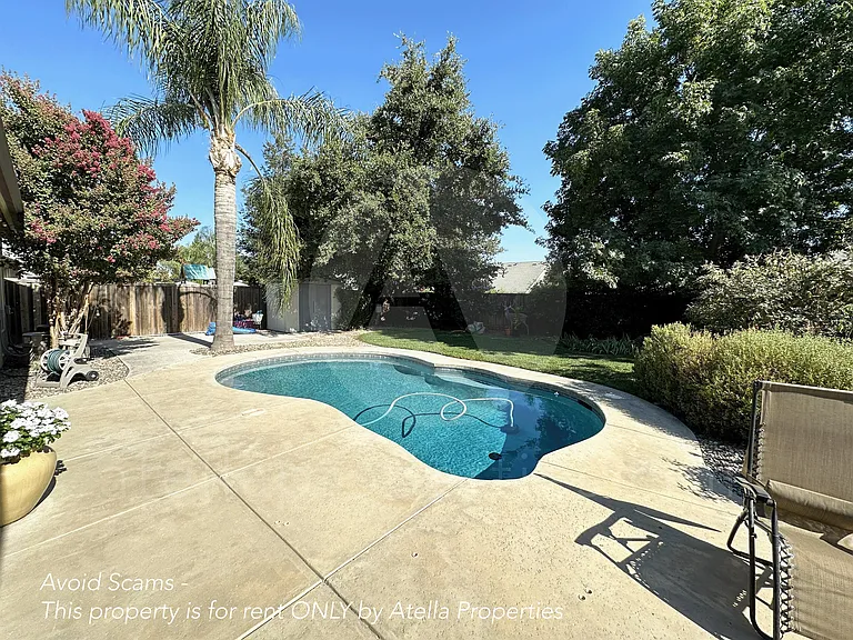 5033 W Wren Ave — Photo 12