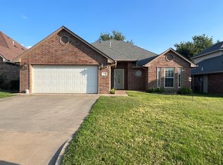 4809 Manchester Dr, Enid, OK 73703