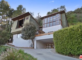 8663 Nash Dr, Los Angeles, CA 90046