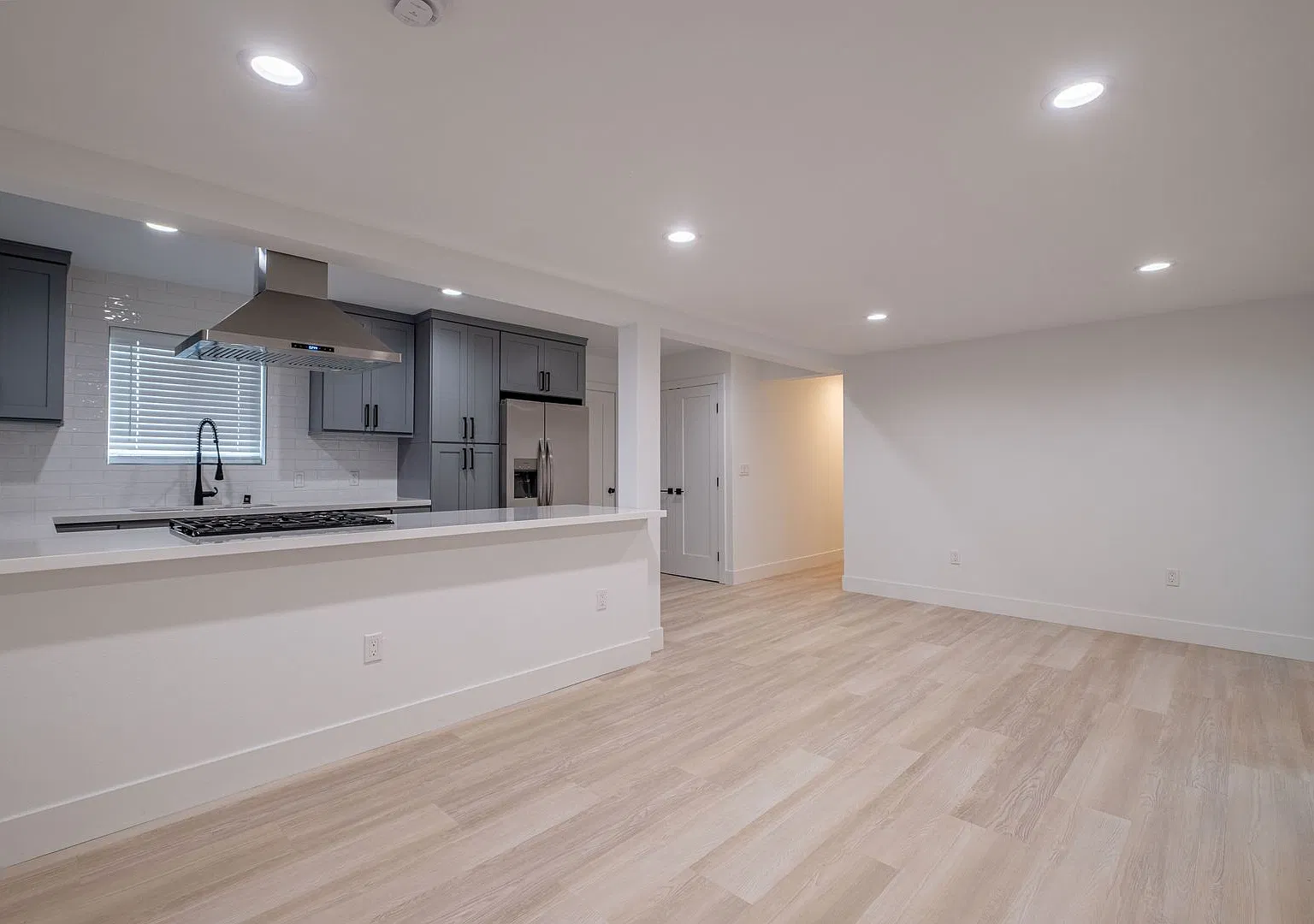 Pullman Lane Residences — Photo 3