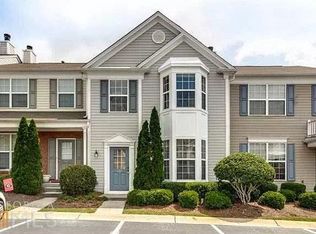 1063 Prestwyck Ct, Alpharetta, GA 30004