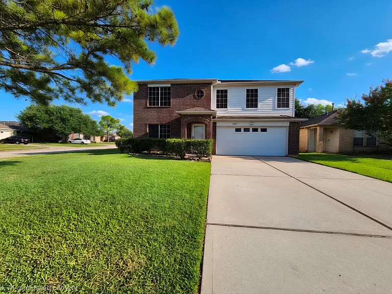 16903 Ridgemeadow Ct — Photo 2