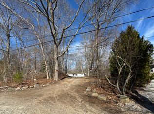 14 Blaine Ave, Clinton, CT 06413