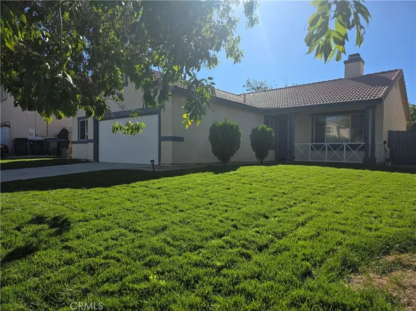 37453 56th St E, Palmdale, CA 93552