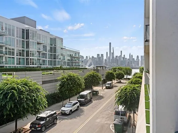 1200 Avenue At Port Imperial image 11 of 41