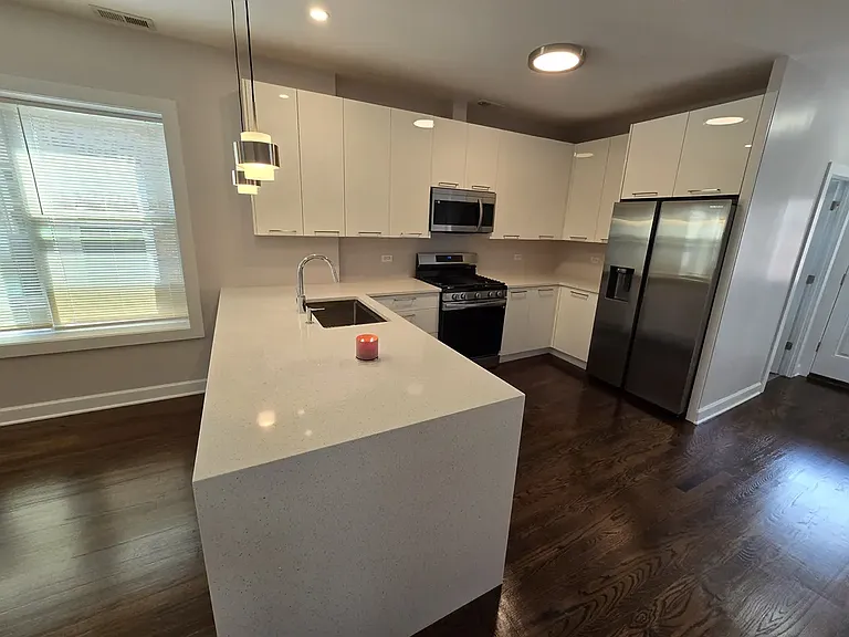 5922 N Washtenaw Ave #1 — Photo 12