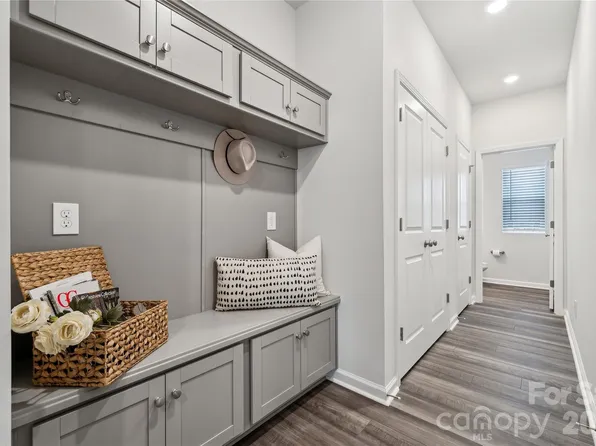 5609 Retledge St #33, Charlotte, NC 28269