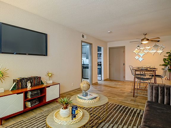 The Canvas - Living Room