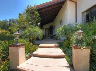 427 Whitegate Rd, Thousand Oaks, CA 91320