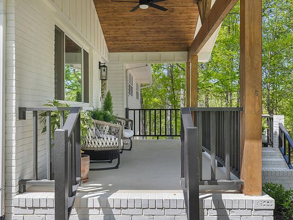 4th image of 2233 Fantasia Dr NW