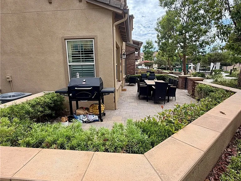 428 Campestre Ln — Photo 3