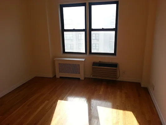 Rented by V W Realty Inc. | media 21