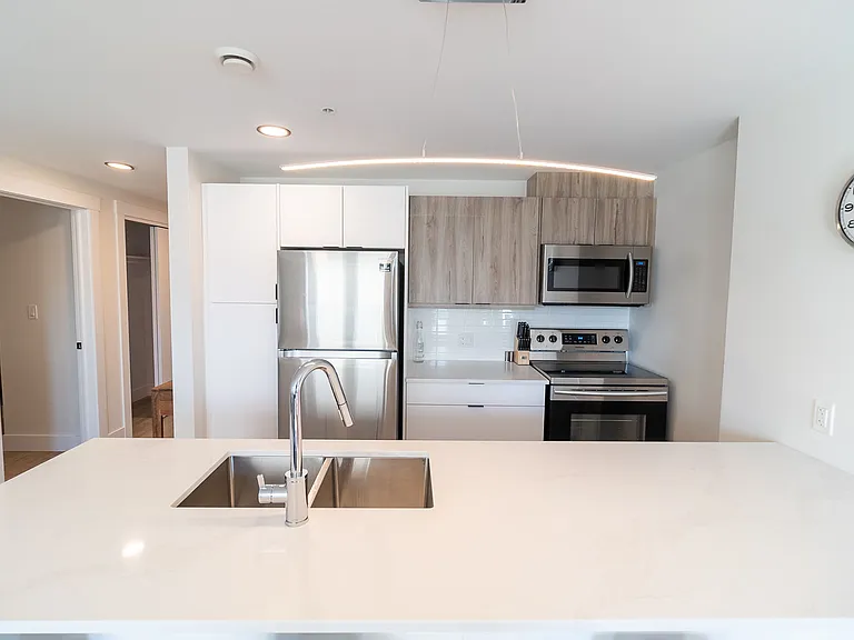 3075 Devonshire Ave — Photo 5
