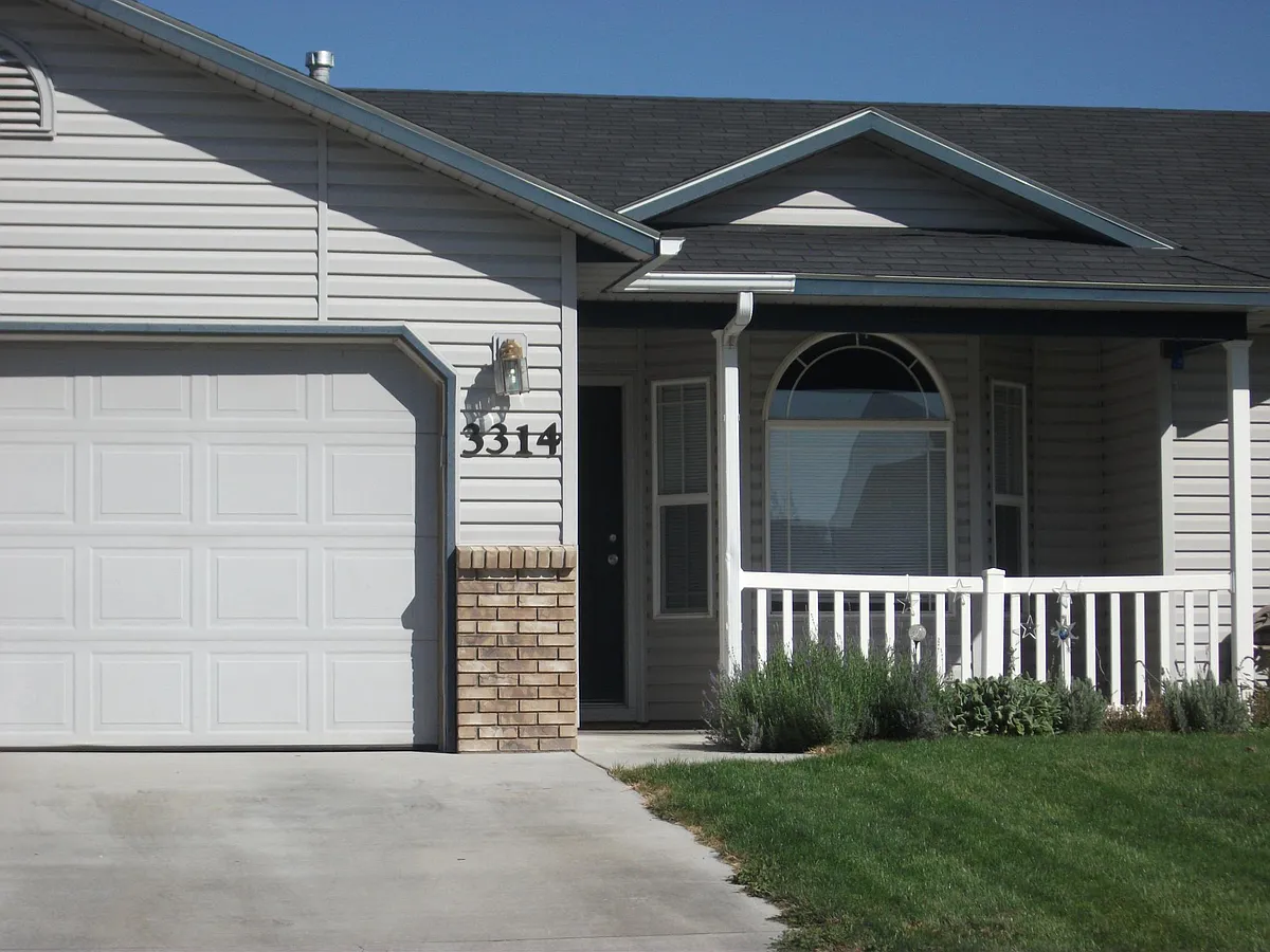 Building Photo - 3314 E Rock Ct