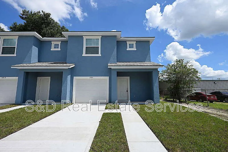 1011 N Brunnell Pkwy