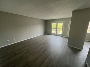 6063 Briarcliff Path APT C, Kalamazoo, MI 49009