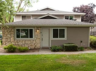 20 Los Padres Cir, Novato, CA 94947