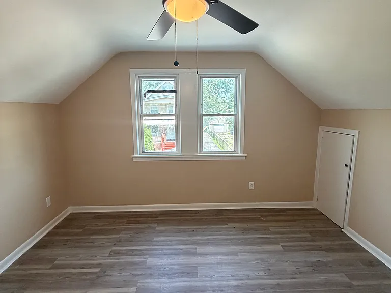 10710 Reno Ave #2 — Photo 9