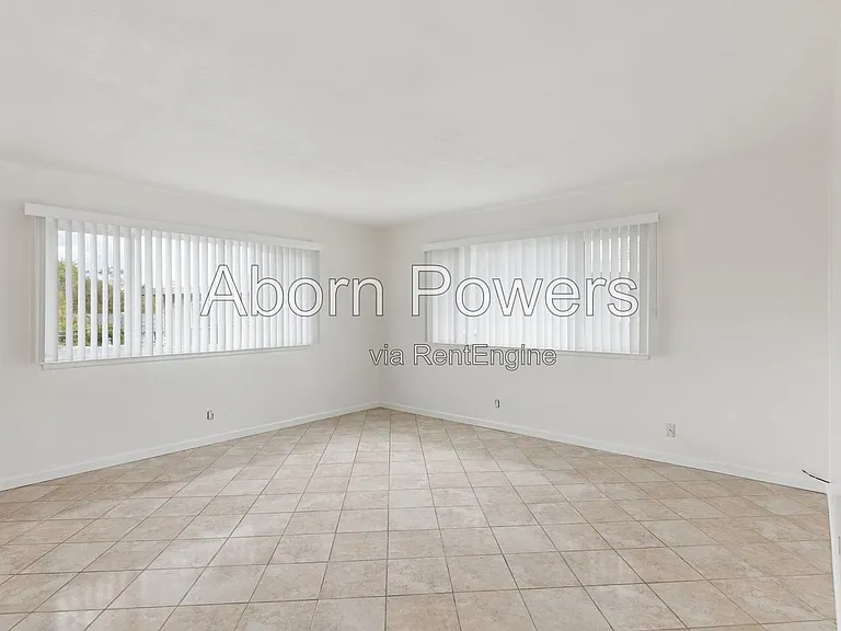 6 Riverside Blvd — Photo 4