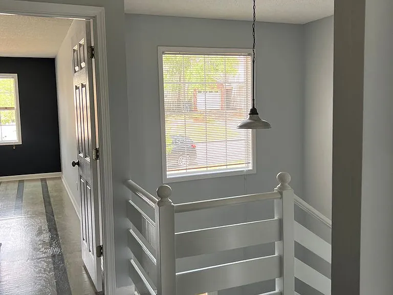 115 W Briar Dr — Photo 11