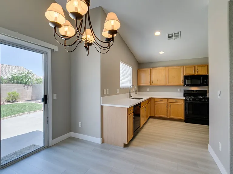 10342 Spider Rock Ave — Photo 7