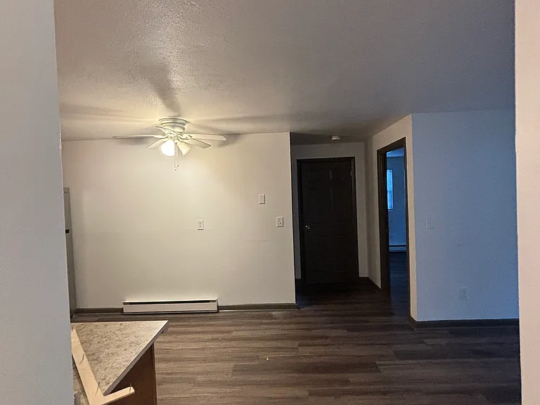Governor Weare Apartments — Photo 21