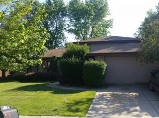 14042 Concord Dr, Orland Park, IL 60462