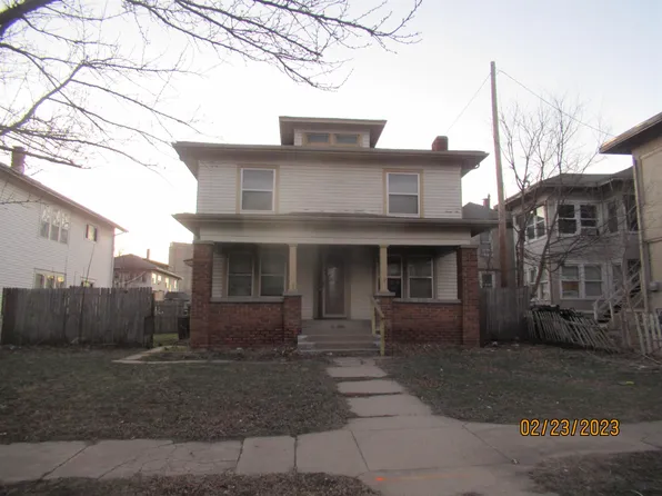607 S A St, Arkansas City, KS 67005