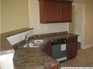 7646 Walnut Glenn Dr, Southaven, MS 38672