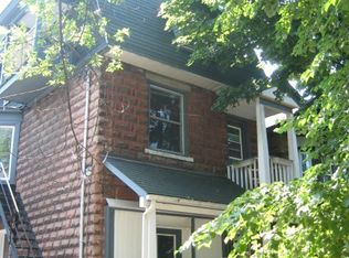 168 1st Ave #1, Ottawa, ON K1S 2G4