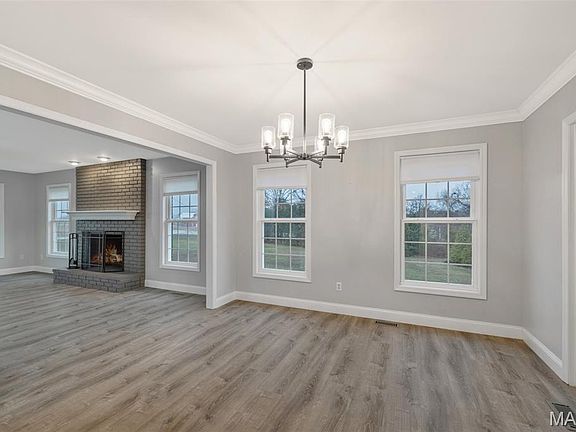 5th image of 4575 Holt Rd