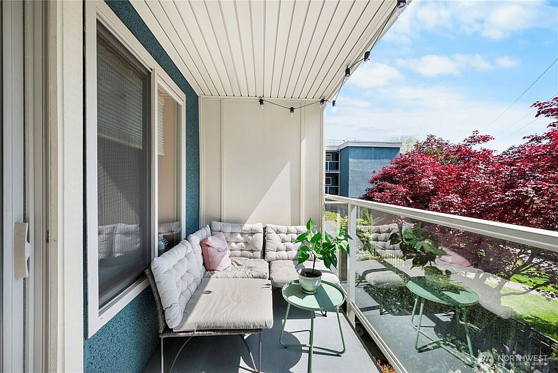 2nd image of 1730 Taylor Avenue N #302