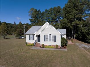 151 Deep Landing Rd, Tappahannock, VA 22560