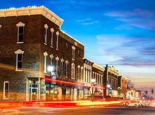 110 1/2 W Walnut St, Rogers, AR 72756