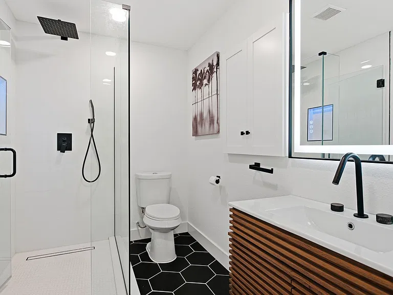 2488 Del Rio Way — Photo 30
