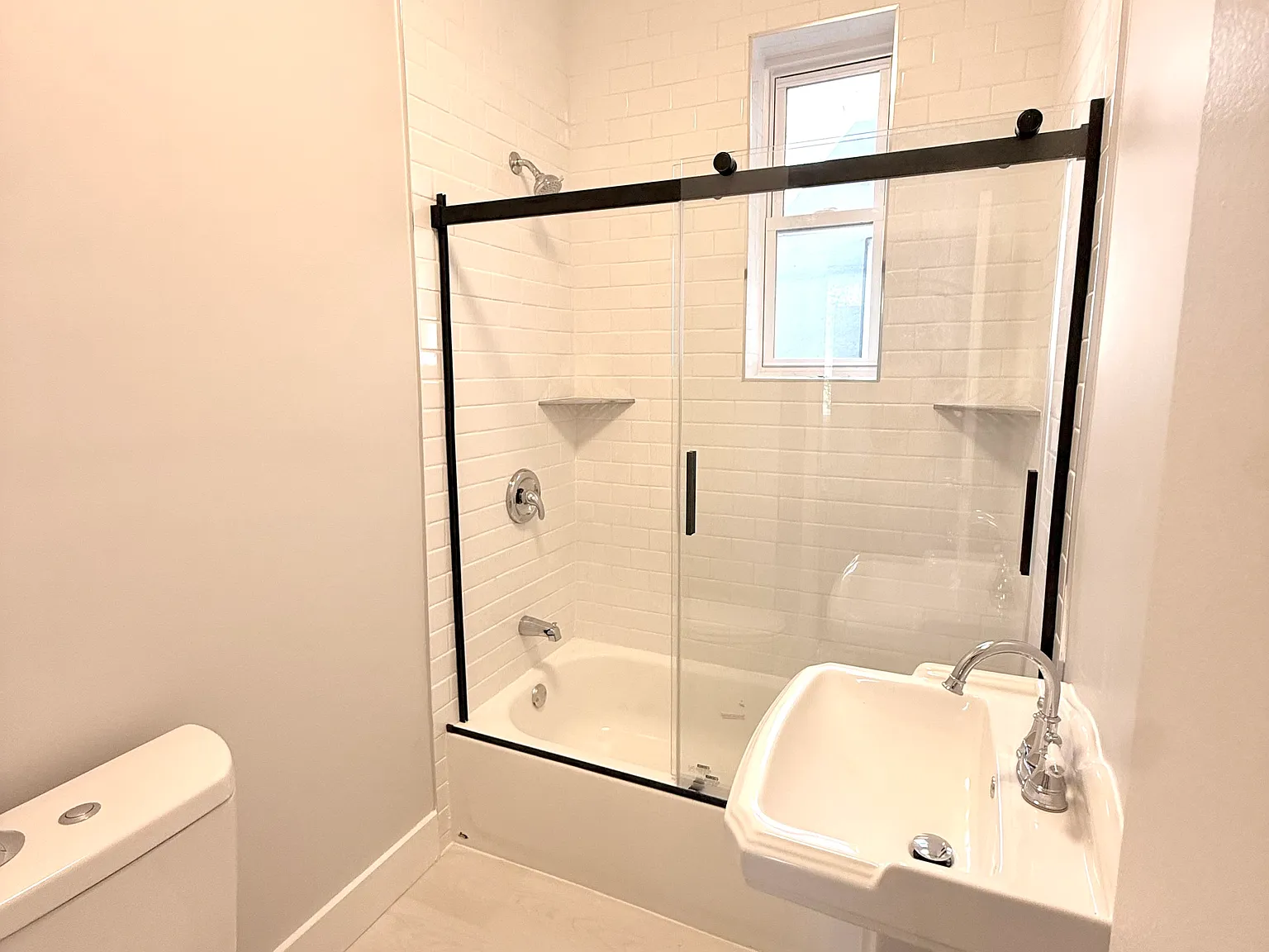 2 bed, $2,800 — Photo 3