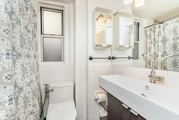 Rented by Brown Harris Stevens | media 19