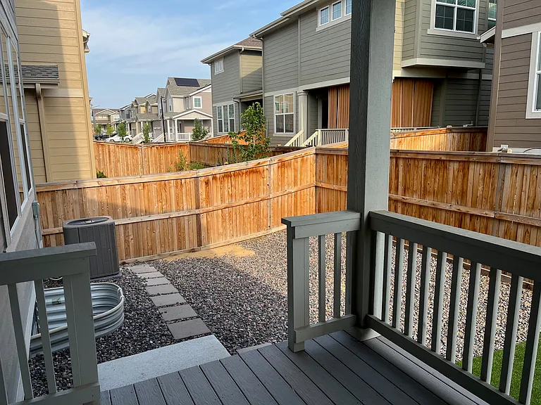 637 Acorn Pl — Photo 33