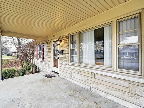 3rd image of 7810 Trillium Dr