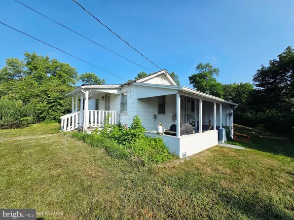 128 Clearview Ave, Wiley Ford, WV 26767