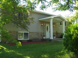 9450 Jones Rd, Howard city, MI 49329