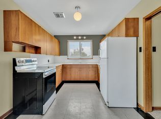 566 Cathedral Ave, Winnipeg, MB R2W0Y5
