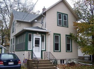 1115 N Oneida St, Appleton, WI 54911