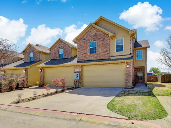 130 Barrington Ln, Lewisville, TX 75067